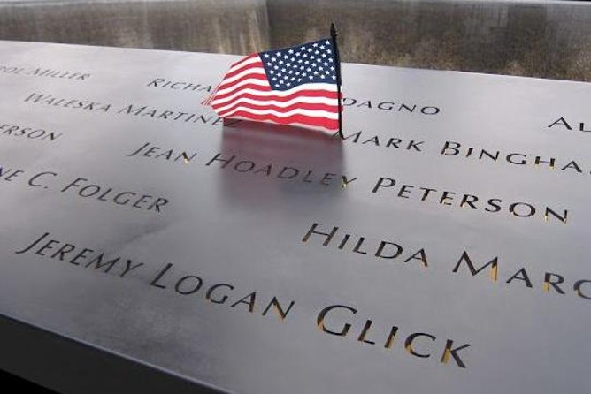 9/11 Memorial & Ground Zero Tour with Optional 9/11 Museum Ticket - Starting at St. Paul’s Chapel