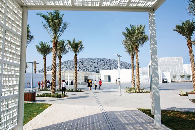Abu Dhabi city tour with Entry ticket to Louvre Museum from Abu Dhabi - The audio system and language choices