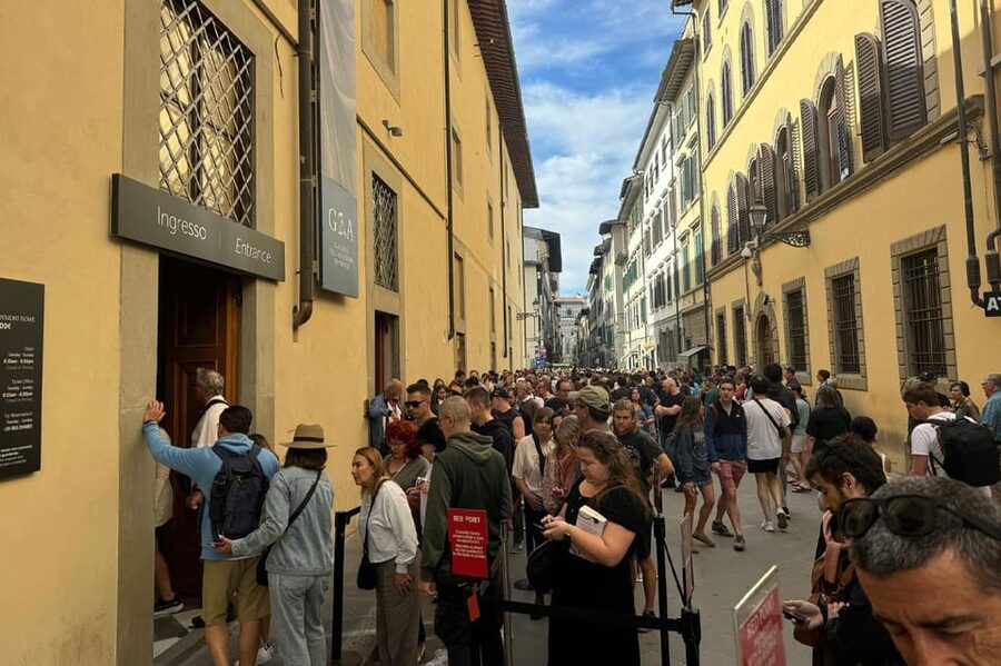 Accademia Gallery Priority Entry Ticket with e-Book - Why Michelangelo’s David deserves your time