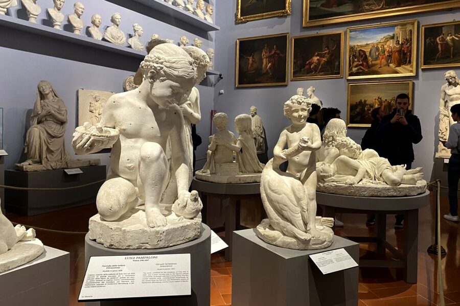 Accademia Gallery Priority Entry Ticket with e-Book - The top floor and its oversized altarpieces