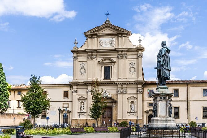 Accademia & Uffizi Museums: Small Group Tour with Optional Lunch - Moving between the two museum visits