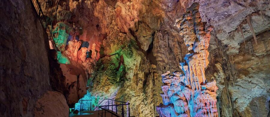 Alicante & Campello: Cueva Canelobre time travel + musical museum - Busot’s historic center and old church