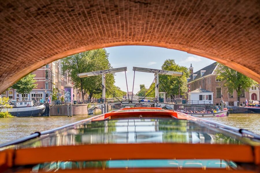 Amsterdam: Body Worlds Exhibition and Canal Cruise - From Damrak to the Amsterdam canal belt