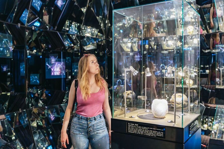 Amsterdam: Diamond Museum Entrance Ticket - Famous stones shown through 22 replicas
