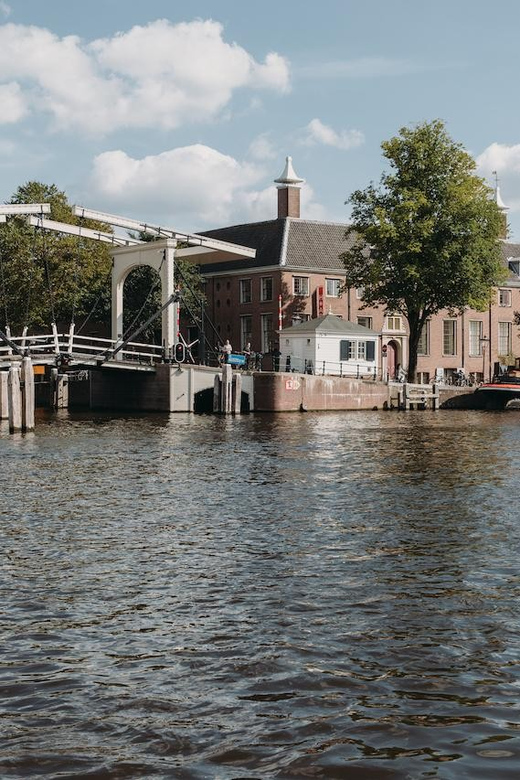 Amsterdam: H'ART Museum Entry Ticket - What the international partnerships mean for your visit