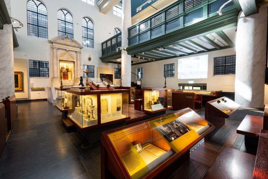 Amsterdam: Jewish Museum & Gassan Diamonds - The Portuguese Synagogue’s Quiet Grandeur