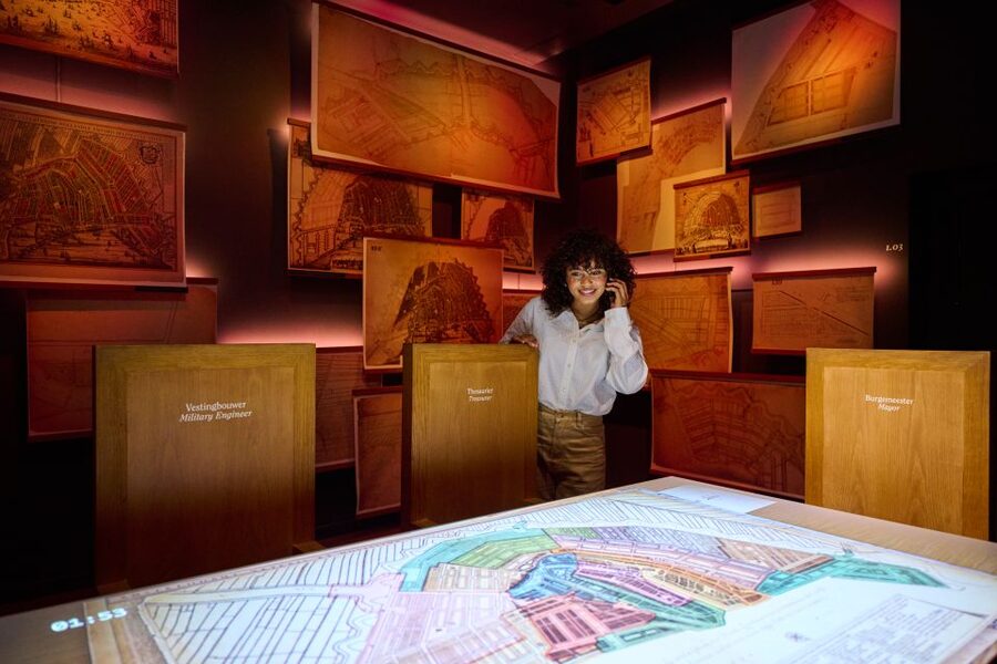 Amsterdam: Museum of the Canals Ticket with Audio Guide - Using the audio guide at your own pace