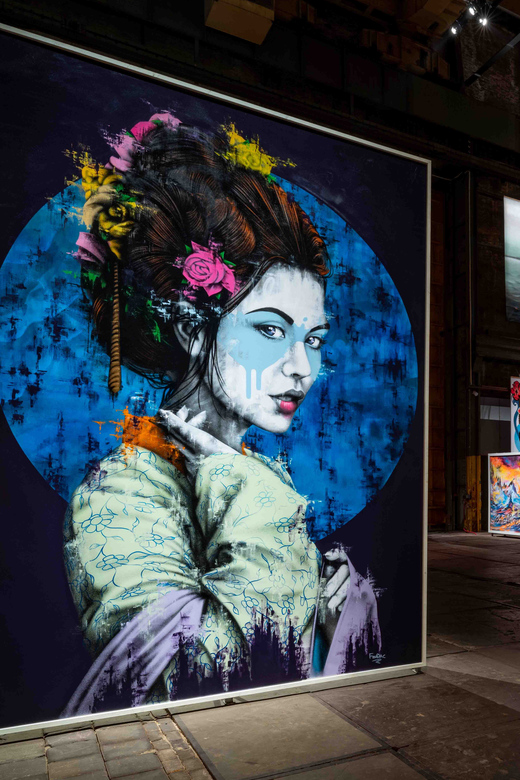 Amsterdam: STRAAT Museum and Canal Cruise Combination Ticket - What to look for inside the warehouse