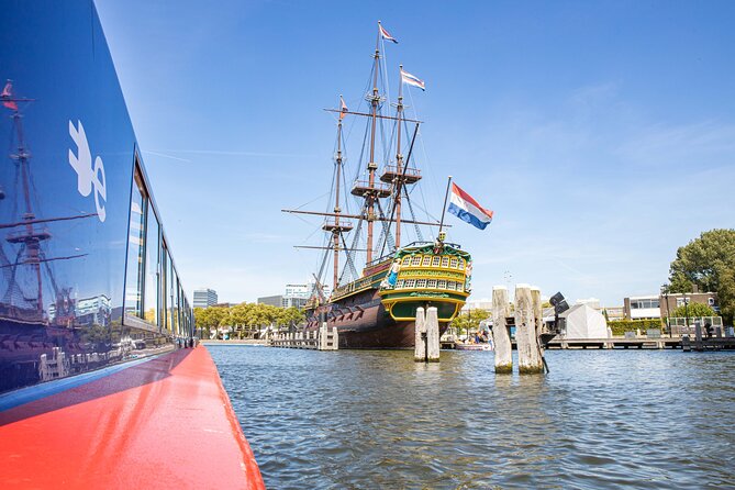 Amsterdam: Van Gogh Museum Entry & 75 minute City Canal Cruise - Choosing between the two central docks