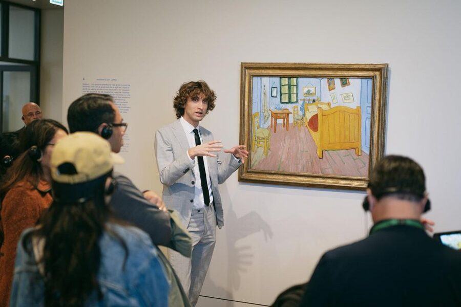 Amsterdam: Van Gogh Museum Entry Ticket and Guided Tour - Meeting your guide at Paulus Potterstraat 7