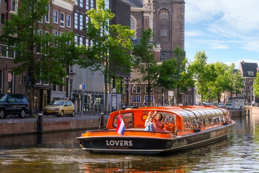 Amsterdam: Van Gogh Museum Ticket & Canal Cruise - What you see from the boat