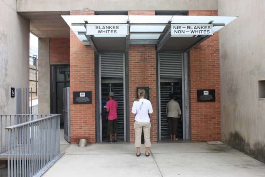 Apartheid Museum & Soweto Tour with Hotel Pickup - Walking Vilakazi Street