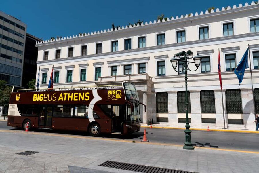 Athens: City Pass with Acropolis, Museums, HoHo & Transport - See the New Acropolis Museum before the hilltop