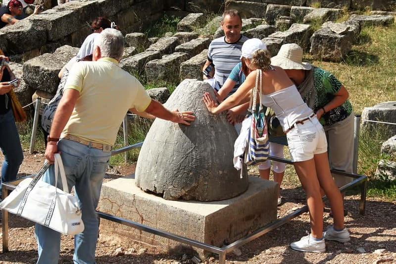 Athens: Delphi Day Tour with Museum & Arachova Village Visit - Why Delphi is worth the long ride from Athens