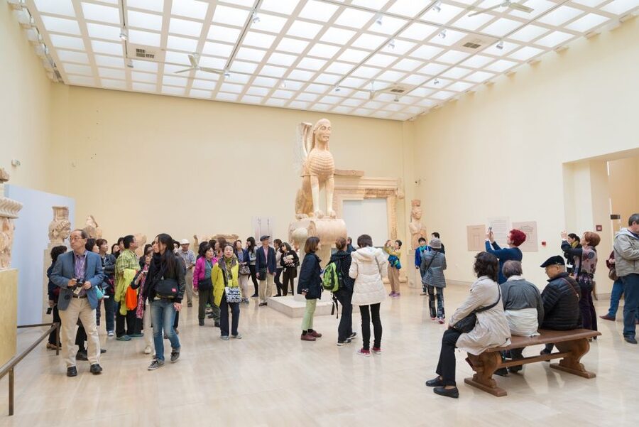 Athens: Delphi Day Tour with Museum & Arachova Village Visit - The return to Athens and the value of the price