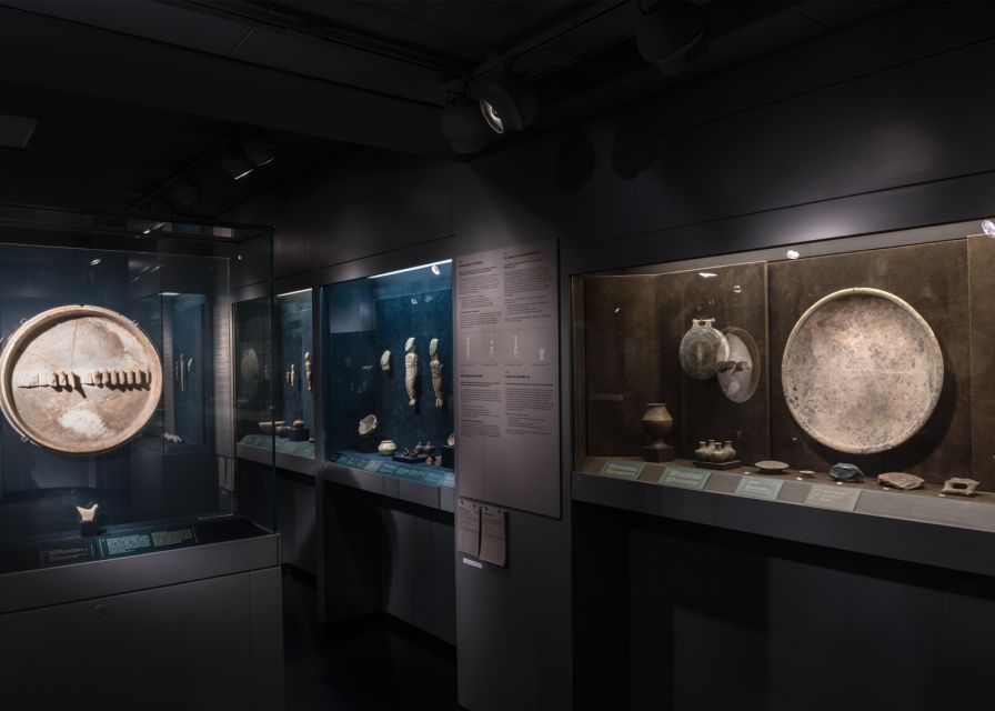 Athens: Museum of Cycladic Art Entry Ticket - Using the Clio Muse QR content