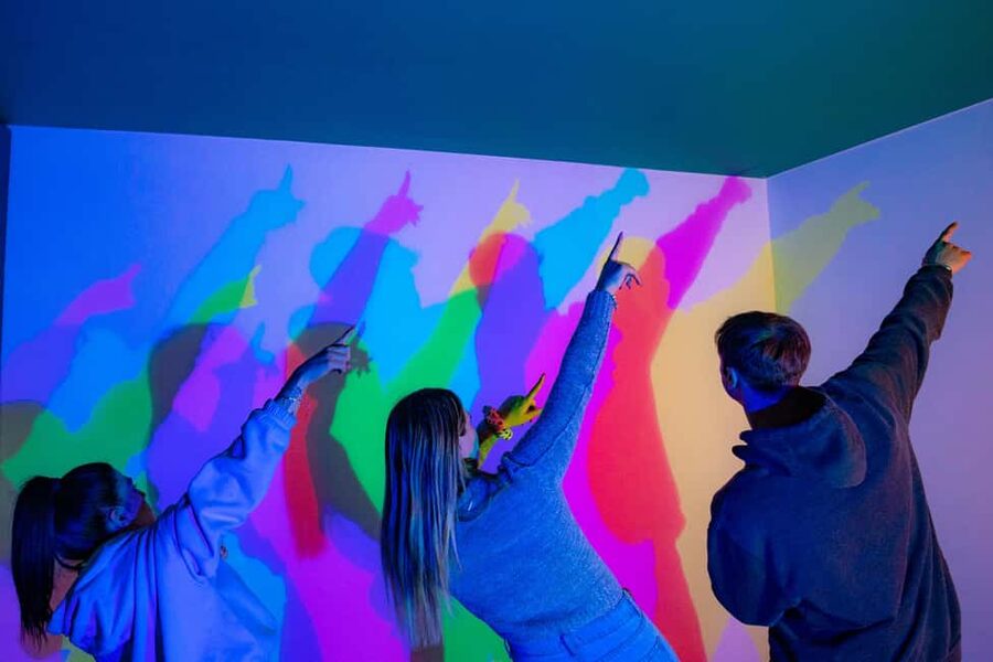 Athens: Museum of Illusions Admission Ticket - Mirrors, holograms, and the infinity room