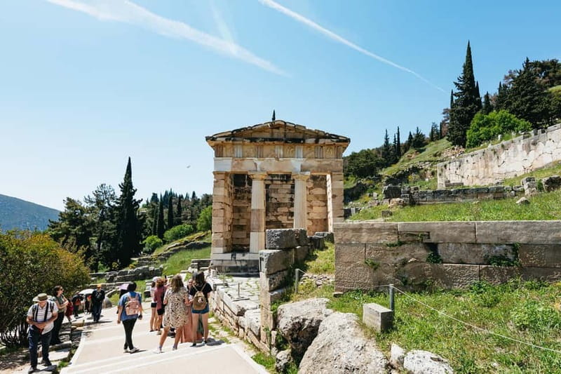Athens: Mythology of Delphi, Museum and Arachova Guided Tour - Why Delphi is worth a full day from Athens