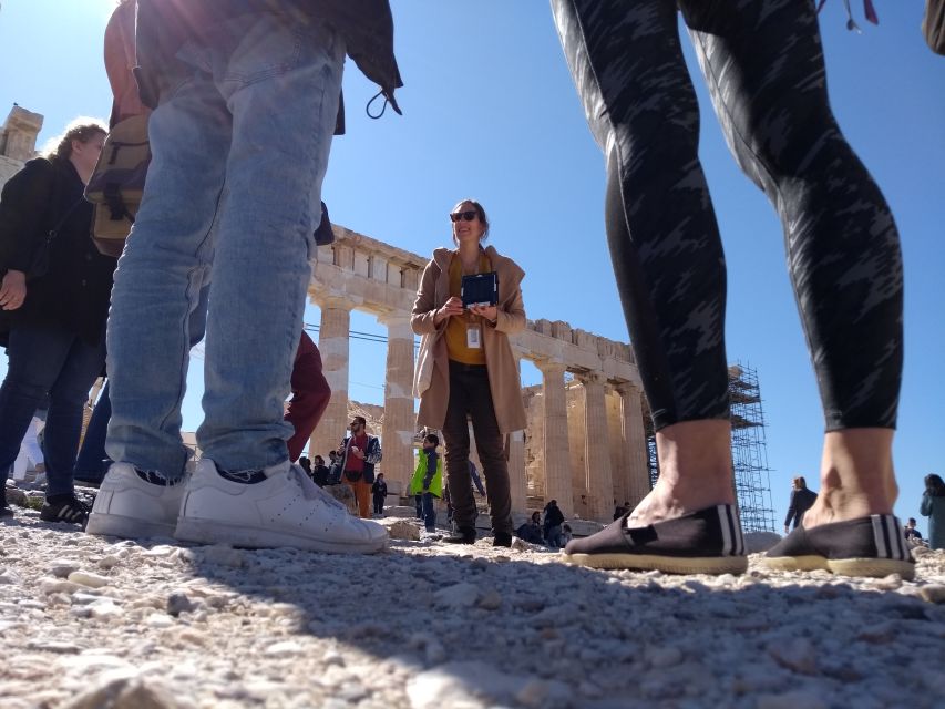 Athens: The Acropolis and Acropolis Museum Tour in German - The Erechtheion and its famous Caryatids