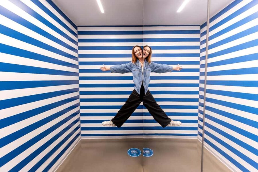 Atlanta: Museum of Illusions Admission Ticket - A museum where your eyes get the facts wrong