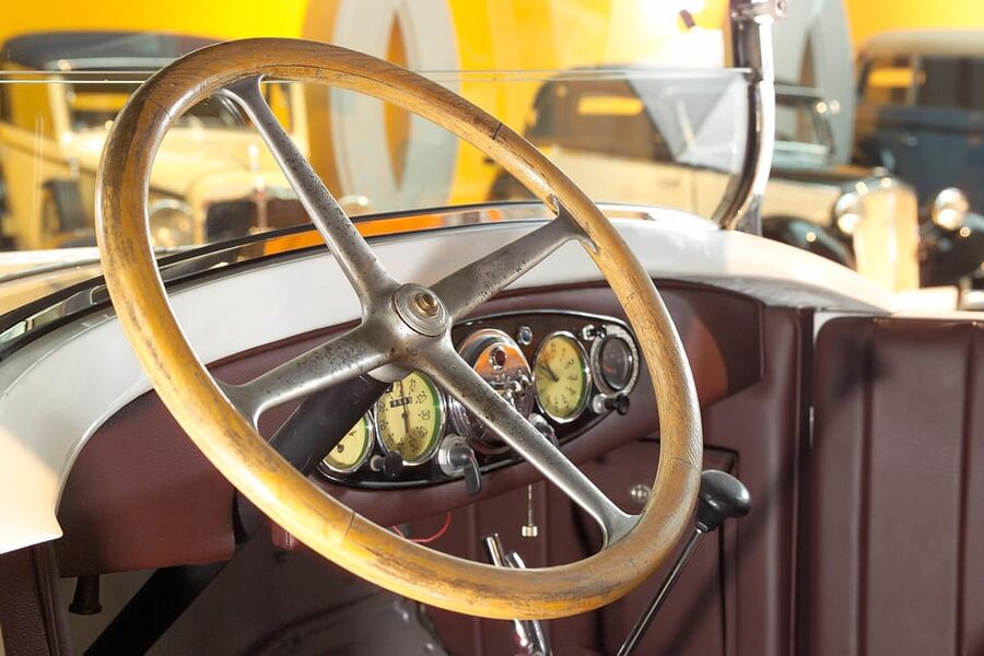 August Horch Museum Entrance Ticket - Films, smaller displays, and the two-hour question