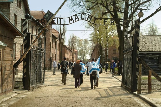 Auschwitz-Birkenau Museum and Memorial Guided Tour from Krakow - The ride from Krakow to Oswiecim