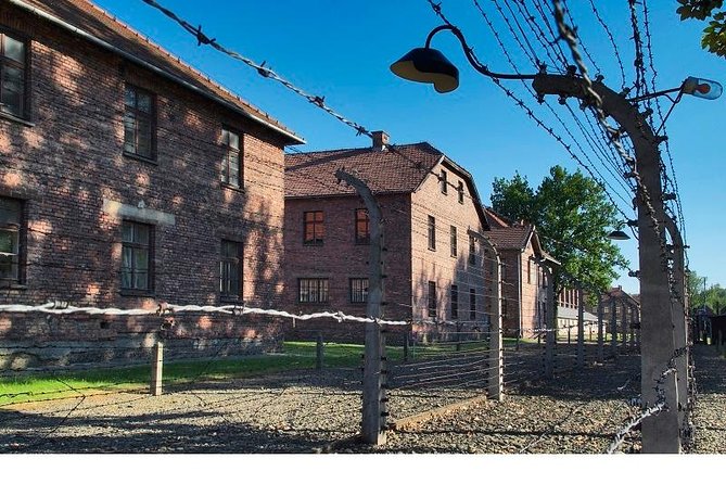 Auschwitz-Birkenau Museum and Memorial Guided Tour from Krakow - How the seven-hour schedule feels