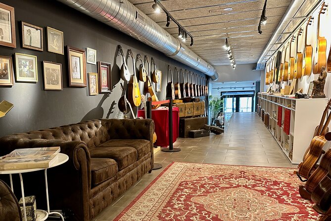 Authentic Flamenco Show Barcelona : Intimate Casa Sors Experience - A small room with big flamenco energy