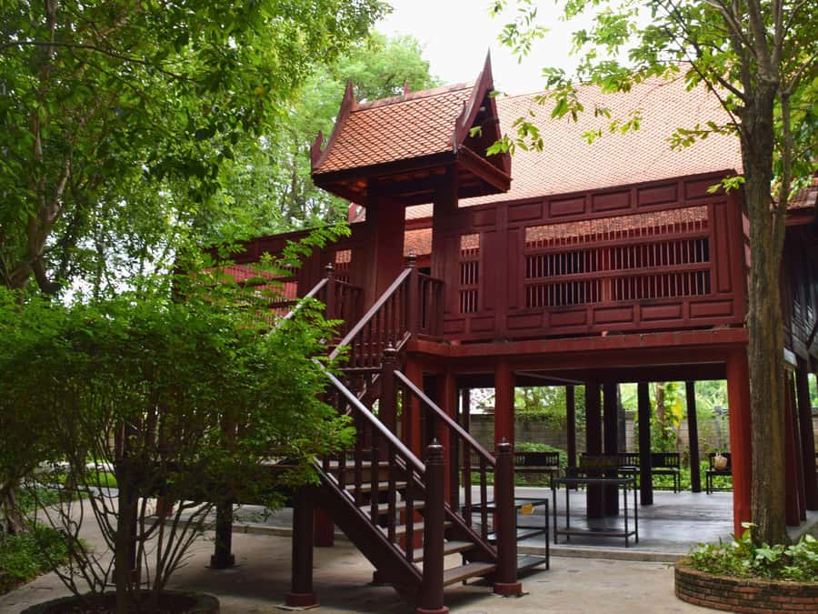 Bangkok: Floating Market, Dragon Temple, Na Satta Museum - Wat Samphran and the giant dragon
