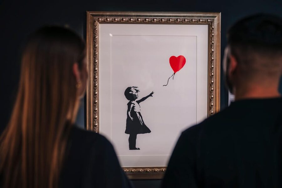 Banksy Museum Madrid: Entrance Ticket - Going alone or choosing a guide