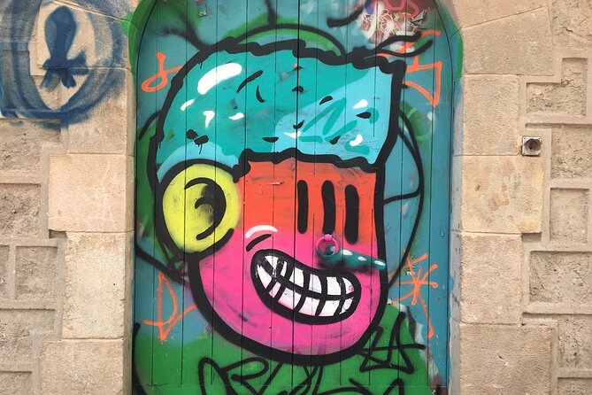 Barcelona Art & Wine: Galleries, Studios & Street Art - Why this Barcelona art walk feels different