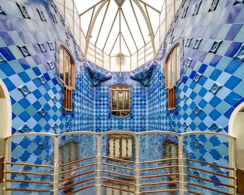 Barcelona: Casa Batlló Tour and Optional White Rabbit Museum - Why Casa Batlló feels like a living creature