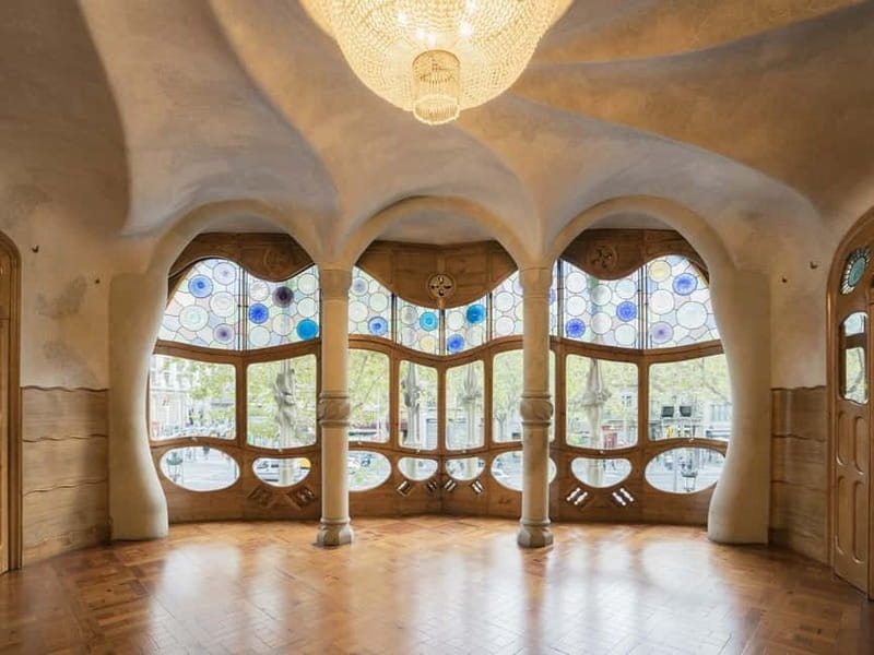 Barcelona: Casa Batlló Tour and Optional White Rabbit Museum - Practical details before you book