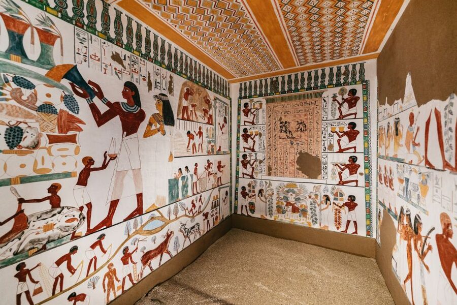 Barcelona Egyptian Museum Tickets - The optional Egyptologist-led tour