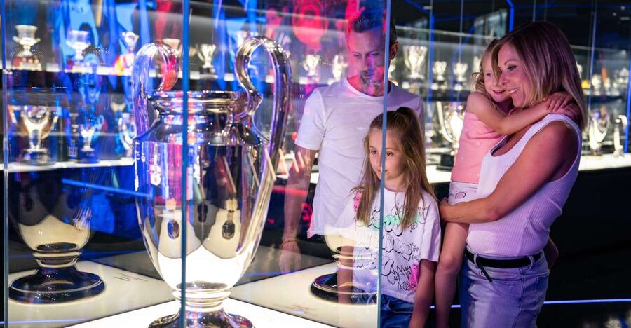 Barcelona: FC Barcelona Museum "Barça Immersive Tour" Ticket - We are history and the Johan Cruyff display