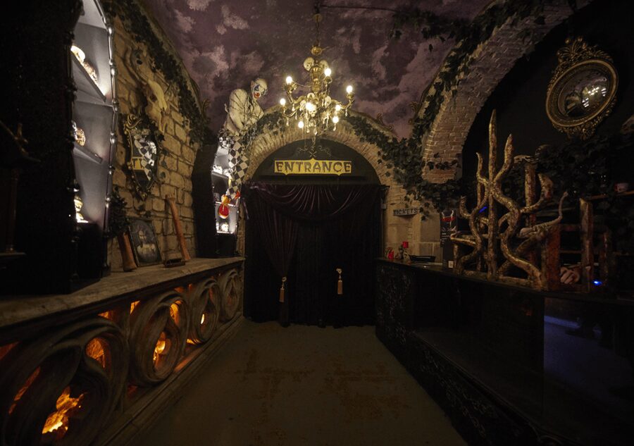 Barcelona: Nightmare Horror Museum Maze Entry Ticket - Why the actors make such a difference
