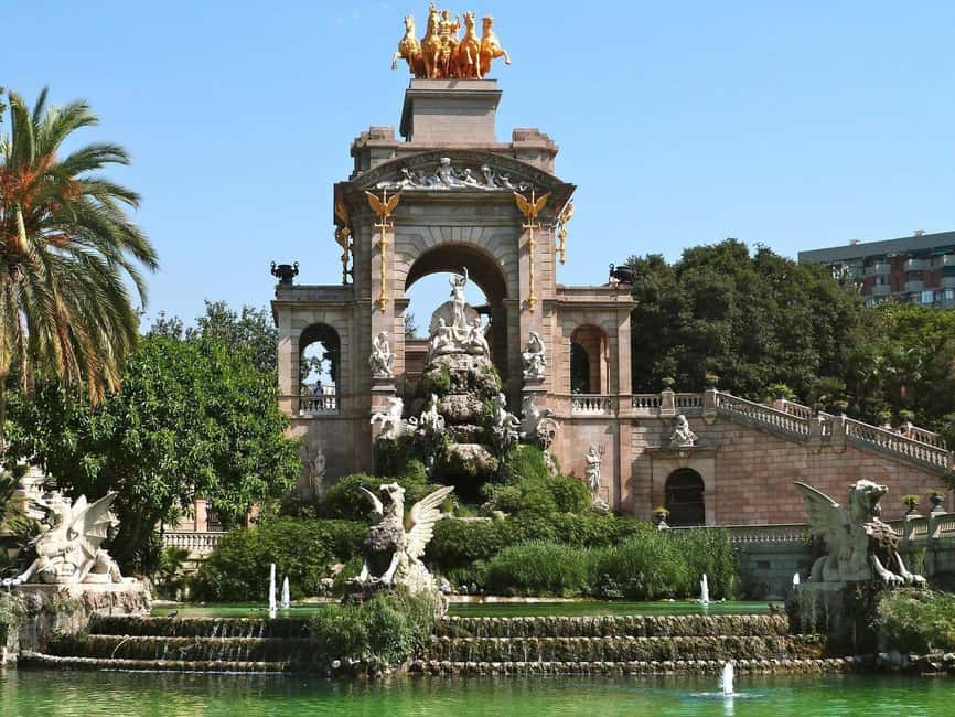 Barcelona: Picasso Museum Entry, Digital Guide & Born Walk - From museum rooms to El Born streets
