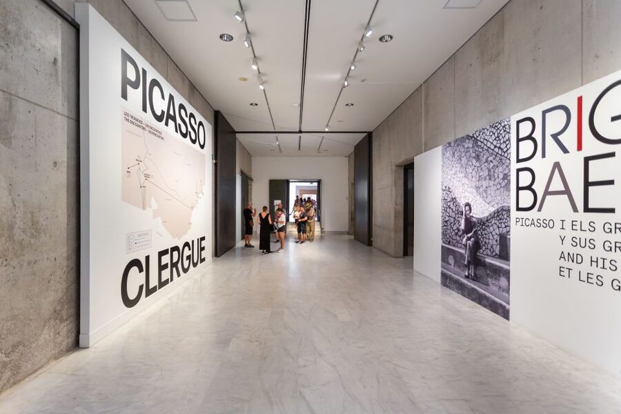 Barcelona: Picasso Museum Skip-the-Line Guided Tour - Following Picasso from youth paintings onward