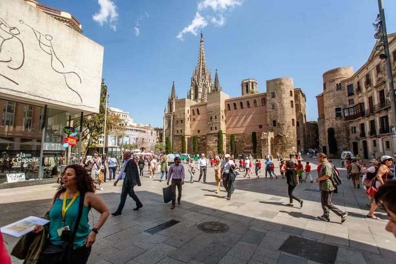Barcelona: Small Group Picasso Tour with Picasso Museum - Why this Picasso tour works better than a museum visit alone