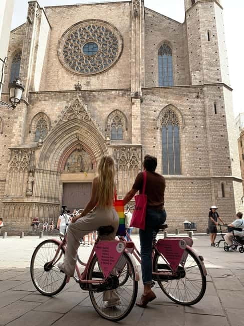 Barcelona | StreetArt Bike Tour Moco Museum - Raval’s walls, from Xupet Negre to the Feminist wall