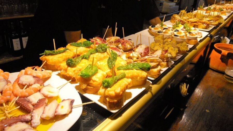 Barcelona: Tapas & Picasso Museum Guided Walking Tour - Why the art-and-tapas combination works