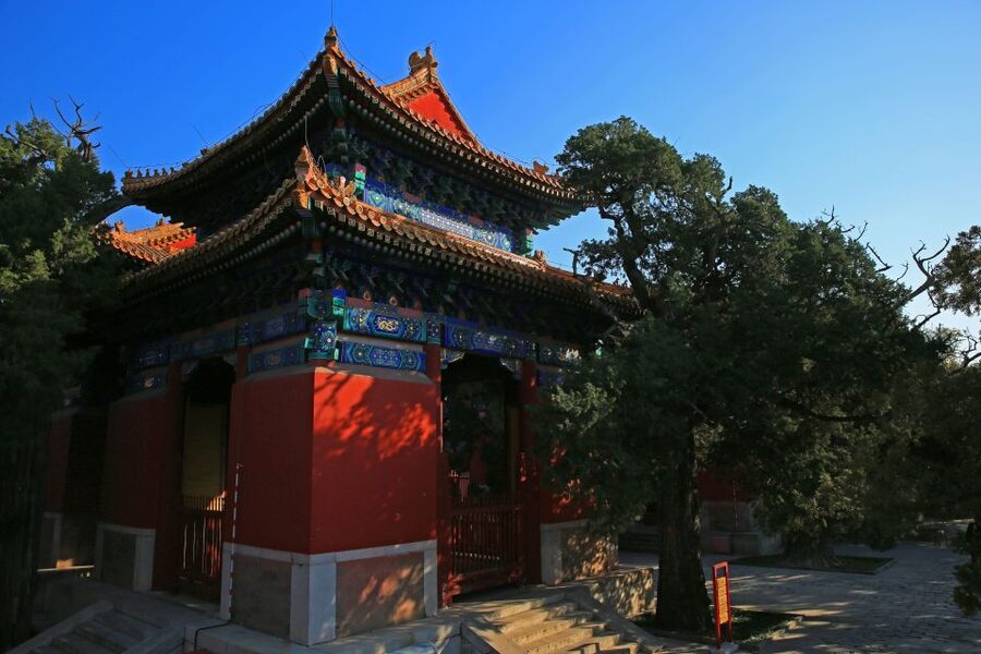 Beijing: Lama Temple, Confucius Temple and Guozijian Museum - Walking from faith to scholarship