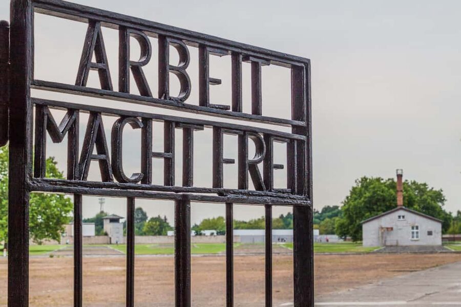 Berlin: Bus Tour to Sachsenhausen, East Side Gallery, & Berlin Story Bunker - Starting at Alexanderplatz with Berlin as your classroom