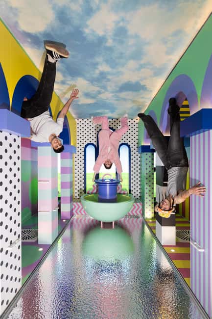 Berlin: The Upside Down Museum Entrance Ticket - Tips for getting better photos and more fun