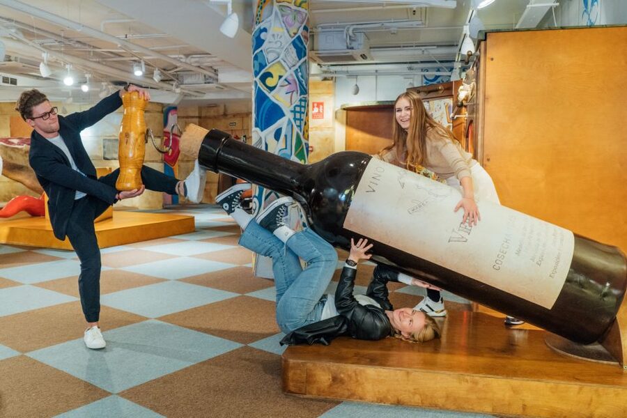 Big Fun Museum Barcelona – Interactive Fun Experience - Adding the separate Museum of Illusions