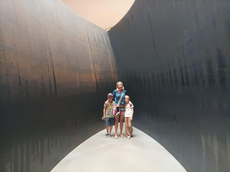 Bilbao: Guggenheim Museum Tour with Skip-the-Line Tickets - Timing Your Two Hours in Bilbao