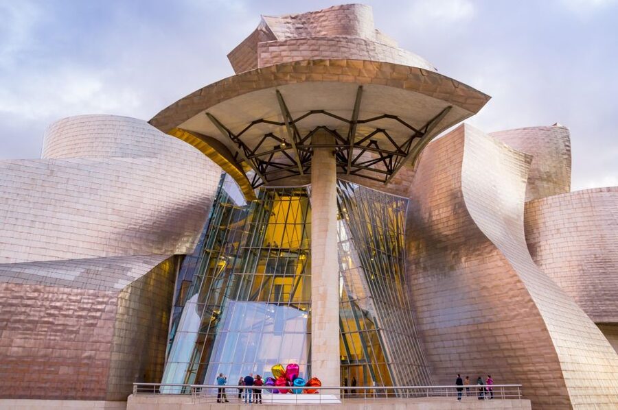 Bilbao: Private & Exclusive Guggenheim Museum Guided Tour - Richard Serra in the ArcelorMittal Gallery