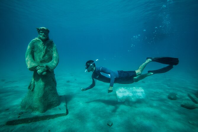 Blue Lagoon & Underwater Museum from Split with Lunch & Drinks - What the $66.51 price really covers