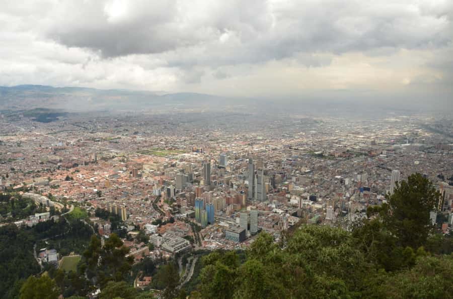 Bogotá: City Tour, Monserrate, Gold Museum, Plaza de Bolivar - At a Glance