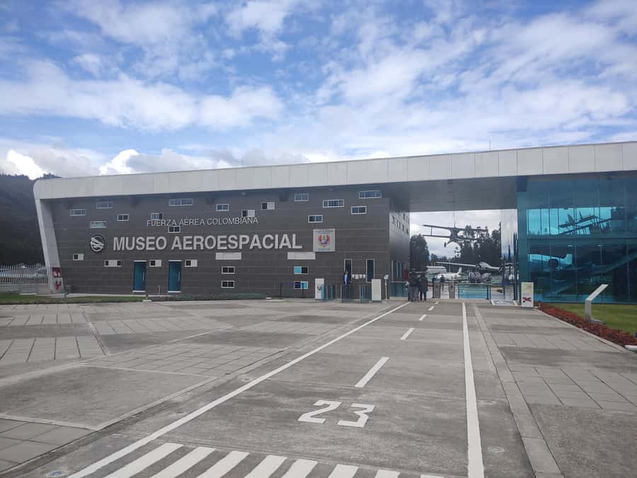 BOGOTA: Tour of Jaime Duque Park, Zoo, and Aerospace Museum - The Avenue of Monuments: a fast trip around the world